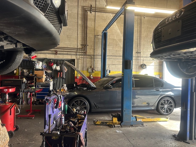 Auto Repair ( Mechanic shop) for Sale - $239,000 (Hawthorne, Los Angeles)